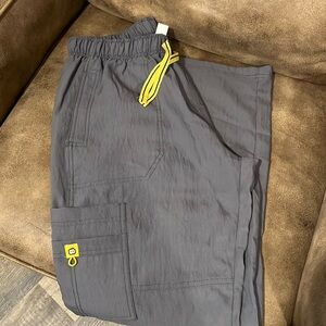 Women’s scrub bottoms